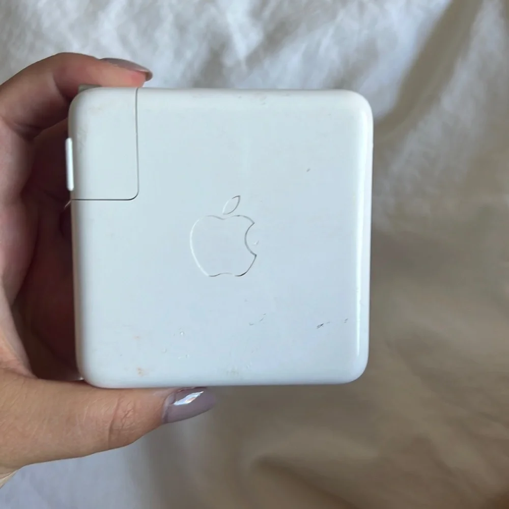 Apple USB-C Power Adapter 96W for MacBook